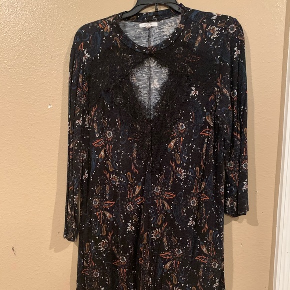 Dress - Picture 1 of 5